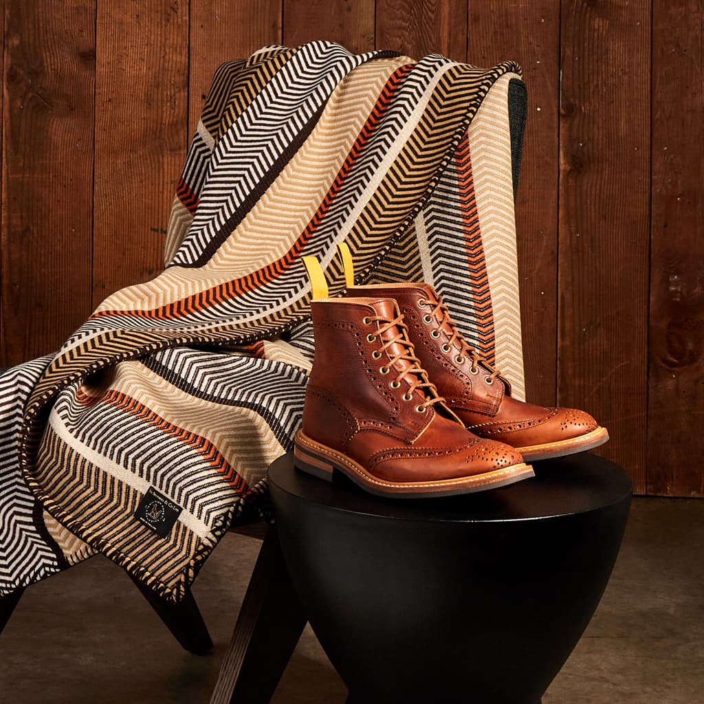 FOX x DR Jacquard Grand Herringbone Blanket