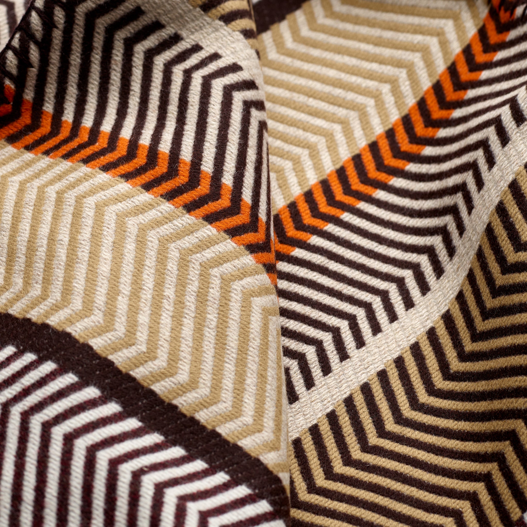 FOX x DR Jacquard Grand Herringbone Blanket