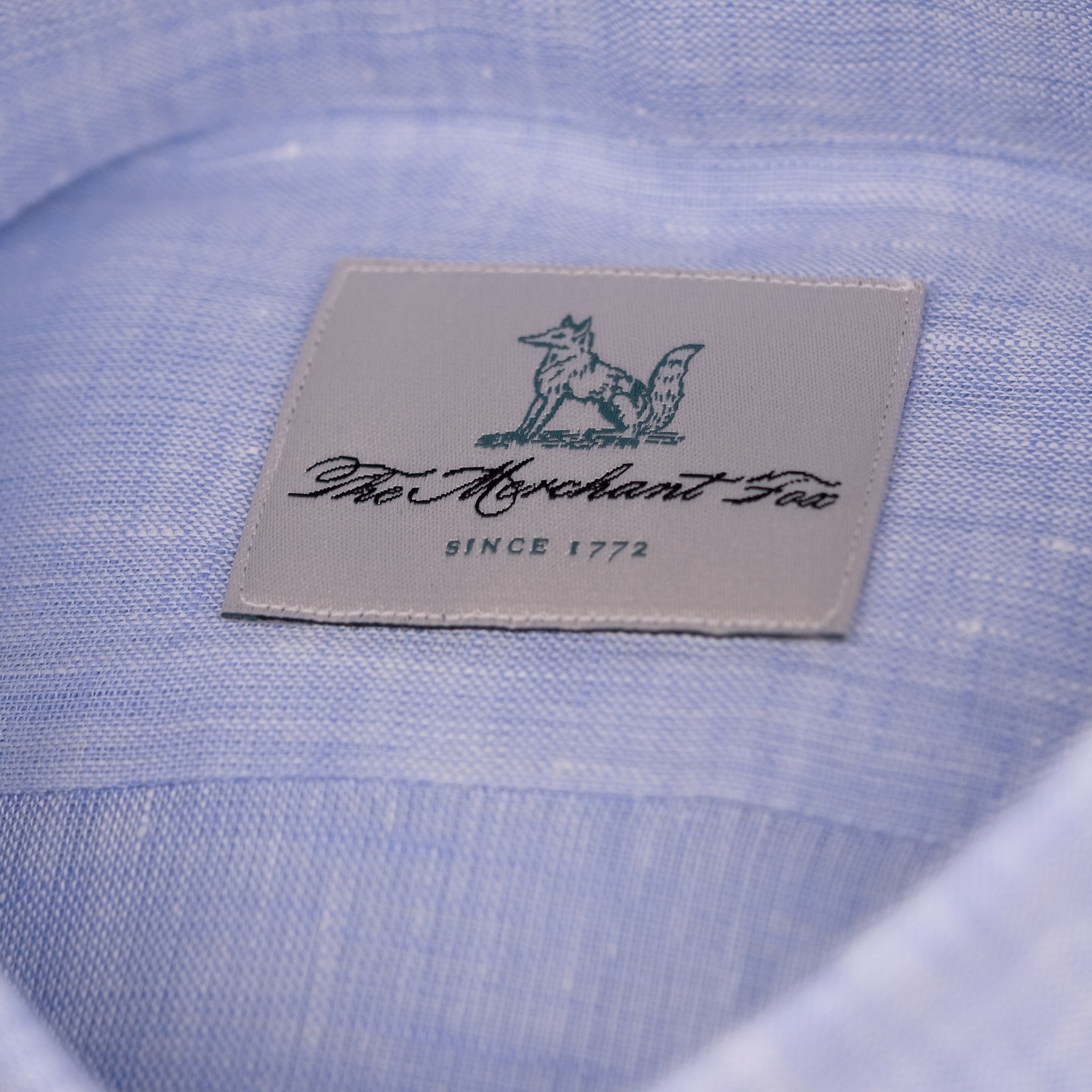 The Niven Fox Summer Light Blue Linen Shirt label detail