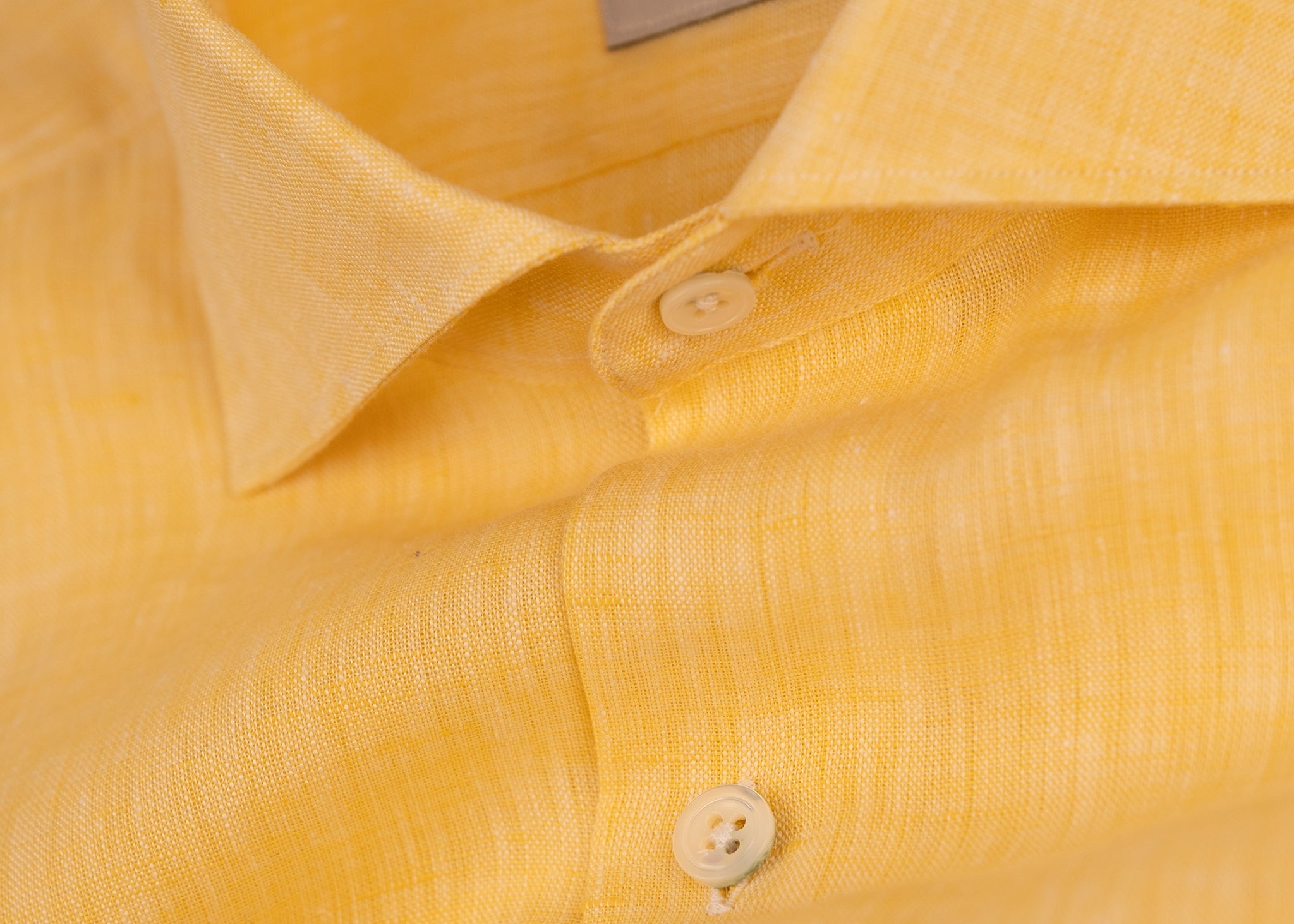 The Niven Fox Summer Yellow Linen Shirt texture detail